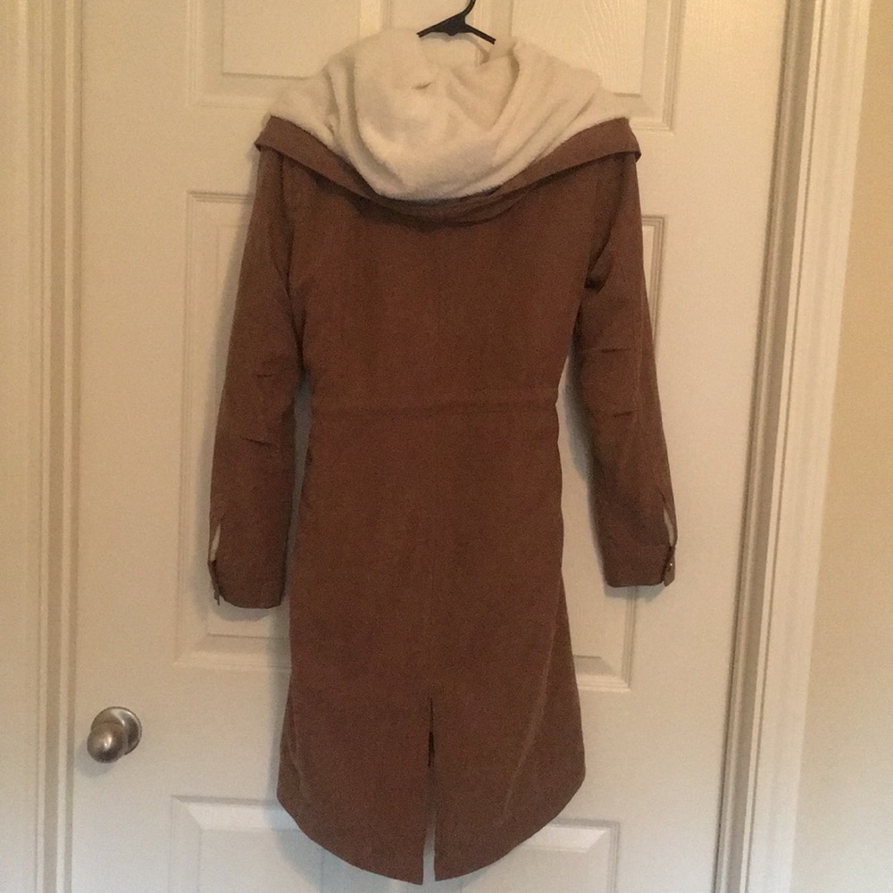 Winter jacket - Picture 3 of 3